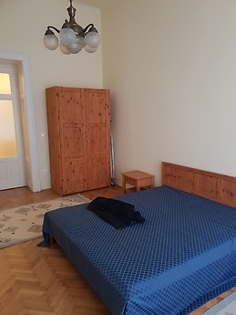 Large apartement FOR RENT with 3 rooms in Budapest center