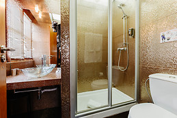 PRIME LOCATION LISBON DOWNTOWN fully furnished and equipped DESI