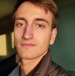 Александр Савенко