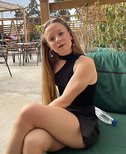 CARLA MARTÍNEZ ABAD