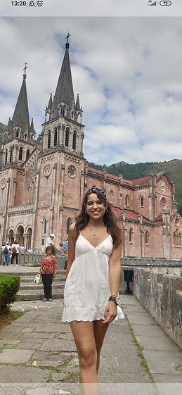 Laura Sáez