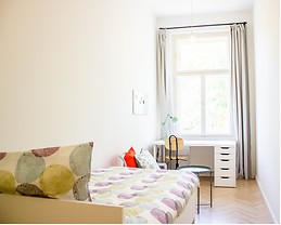 Beautiful room and quiet room for rent in the centre of Prague