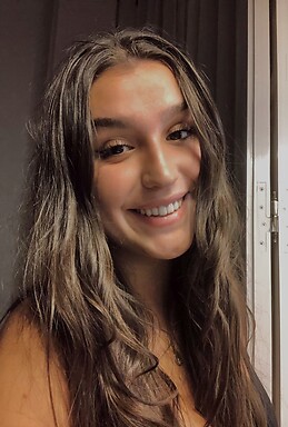 Claudia Sanchez felices