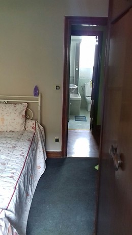 Habitación individual en Bilbao con internet. Agradable para estudiantes de intercambio