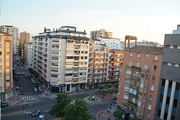 Alquilo Habitación 20 m2 cama 1,40 con baño integrado en piso c