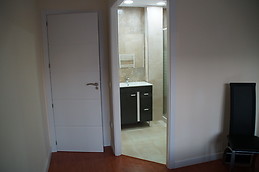 Alquilo Habitación 20 m2 cama 1,40 con baño integrado en piso c