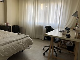 Amplia y luminosa habitación en Logroño (DISPONIBLE A PARTIR DEL 1 de FEBRERO).