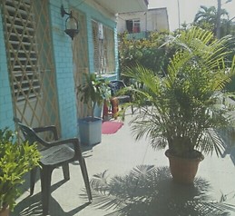 apartamemto amplio cerca de el centro de la ciudad y el mar