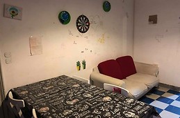 Appartamento ampio e luminoso con 3 camere letto in centro a Pav