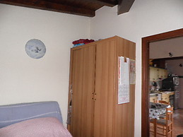 appartamento bilocale arredato in Frazione collinare prov.PV