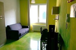 Appartamento bilocale arredato, con parcheggio, ad 1,5 km dal c