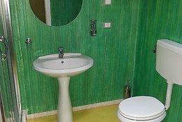 Appartamento bilocale arredato, con parcheggio, ad 1,5 km dal c