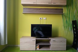 Appartamento bilocale arredato, con parcheggio, ad 1,5 km dal centro.