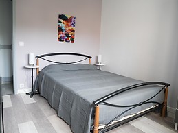 Appartement refait à neuf, 2 chambres, dans Toulon, à proximité