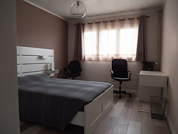 Appartement refait à neuf, 2 chambres, dans Toulon, à proximité