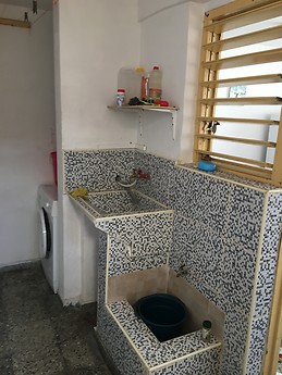 Apto completo de 3 habitaciones a 100 m de La Universidad de la