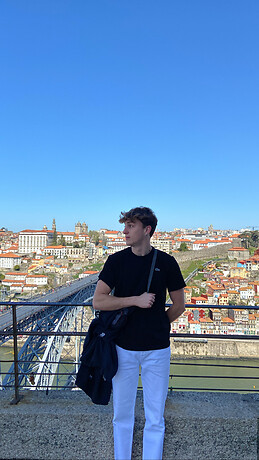 Adrián Vidal Gutiérrez