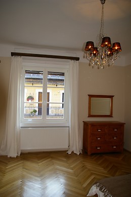 Very central quiet and bright apartment in excellent location