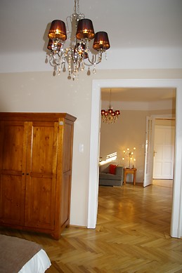 Very central quiet and bright apartment in excellent location