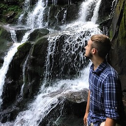 Валера Боровик