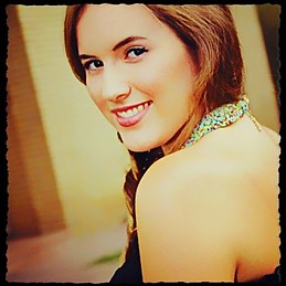 Angela Ezcurra Garrido