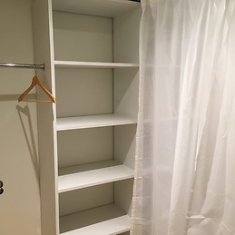 Light room for rent in beautiful large Frederiksberg mansion apa