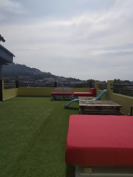 Mini-estúdio Com Ar-condicionado e terraço.