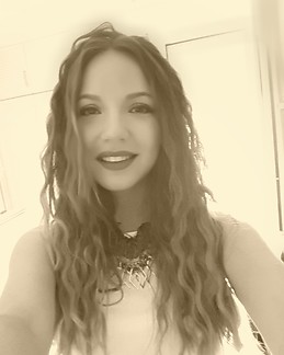 Carmen Lloret López