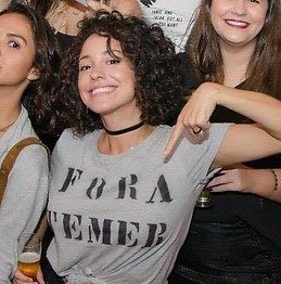 Lívia Perrone Medina