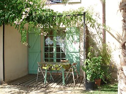 Beau studio à la campagne près de Toulon