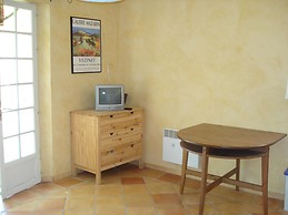 Beau studio à la campagne près de Toulon