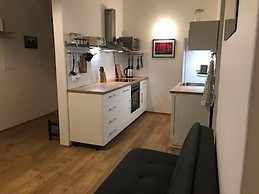 Beautiful spacious furnished room in newly renovated flat availa