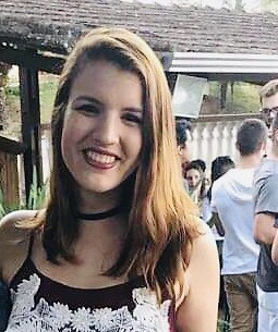 Lívia Magalhães Ribeiro