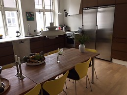 Big room best central spot - near university and downtown