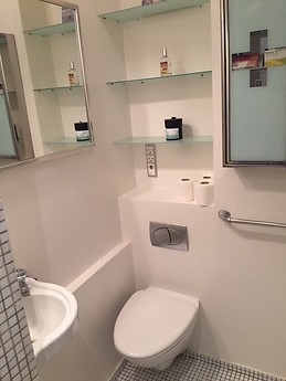 Big room best central spot - near university and downtown