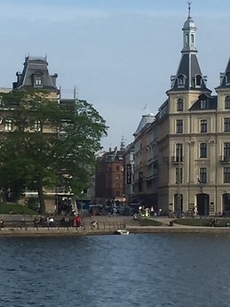 Big room best central spot - near university and downtown