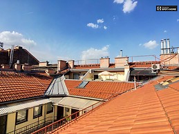 bright-2-bedroom-apartment-terrace-rent-terezvaros-4eea85063ccd5