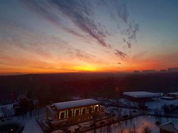 Bright and Cosy room in a calm area in the South of Moscow