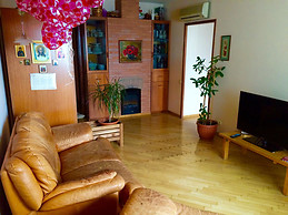 Bright and Cosy room in a calm area in the South of Moscow
