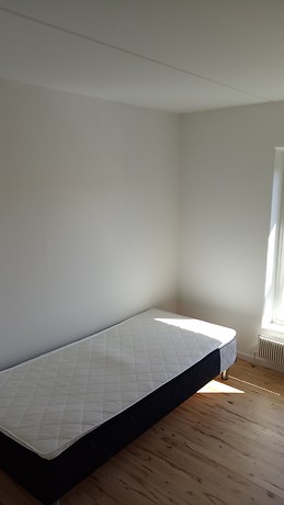 Bright room in Amager close to Bellacenter station