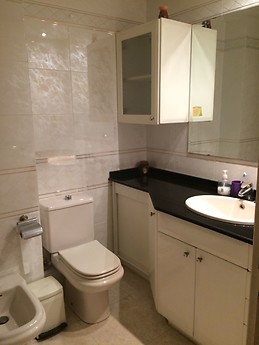 Bright shared apartment with really good vibes!