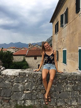 Katharina Box