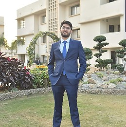 Momin Amer