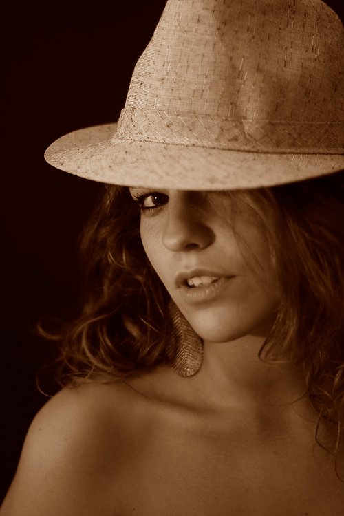 Magda Cabello