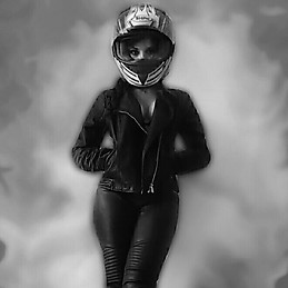 Elena Puntosuspensivos