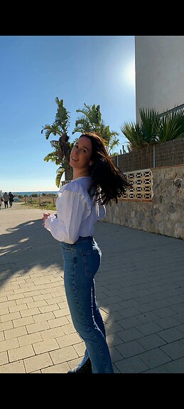 Lucía León
