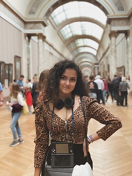 María