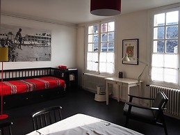 Calm and bright studio in the neighborhood Cathedral