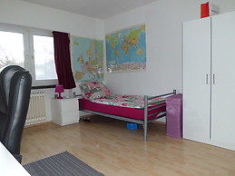 Camera grande (20 mq) e luminosa in centro Wiesbaden