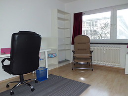 Camera grande (20 mq) e luminosa in centro Wiesbaden